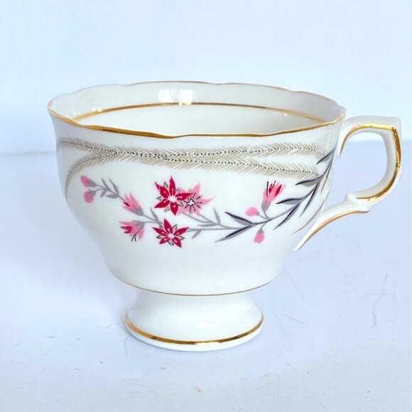Mayfair England Pink Flower Footed Teacup Saucer Bone China No1932 Gold Trim - Picture 4 of 16